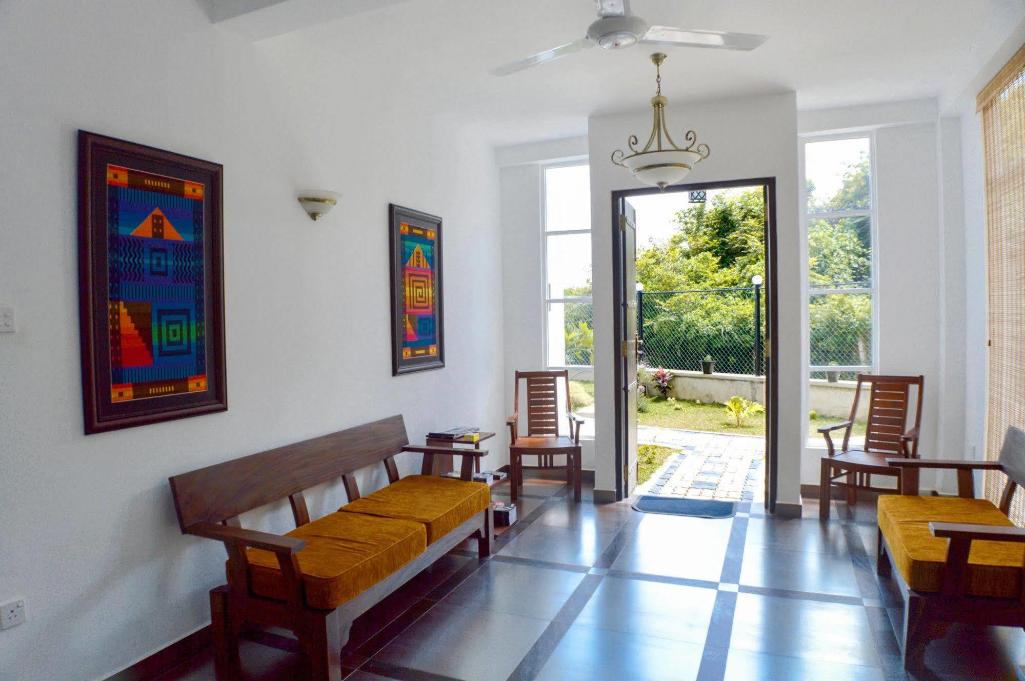 Villa Baywatch, Rumassala Unawatuna Exterior photo